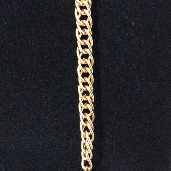 AVON GOLD TONE VINTAGE NECKLACE - Picture 3 of 5